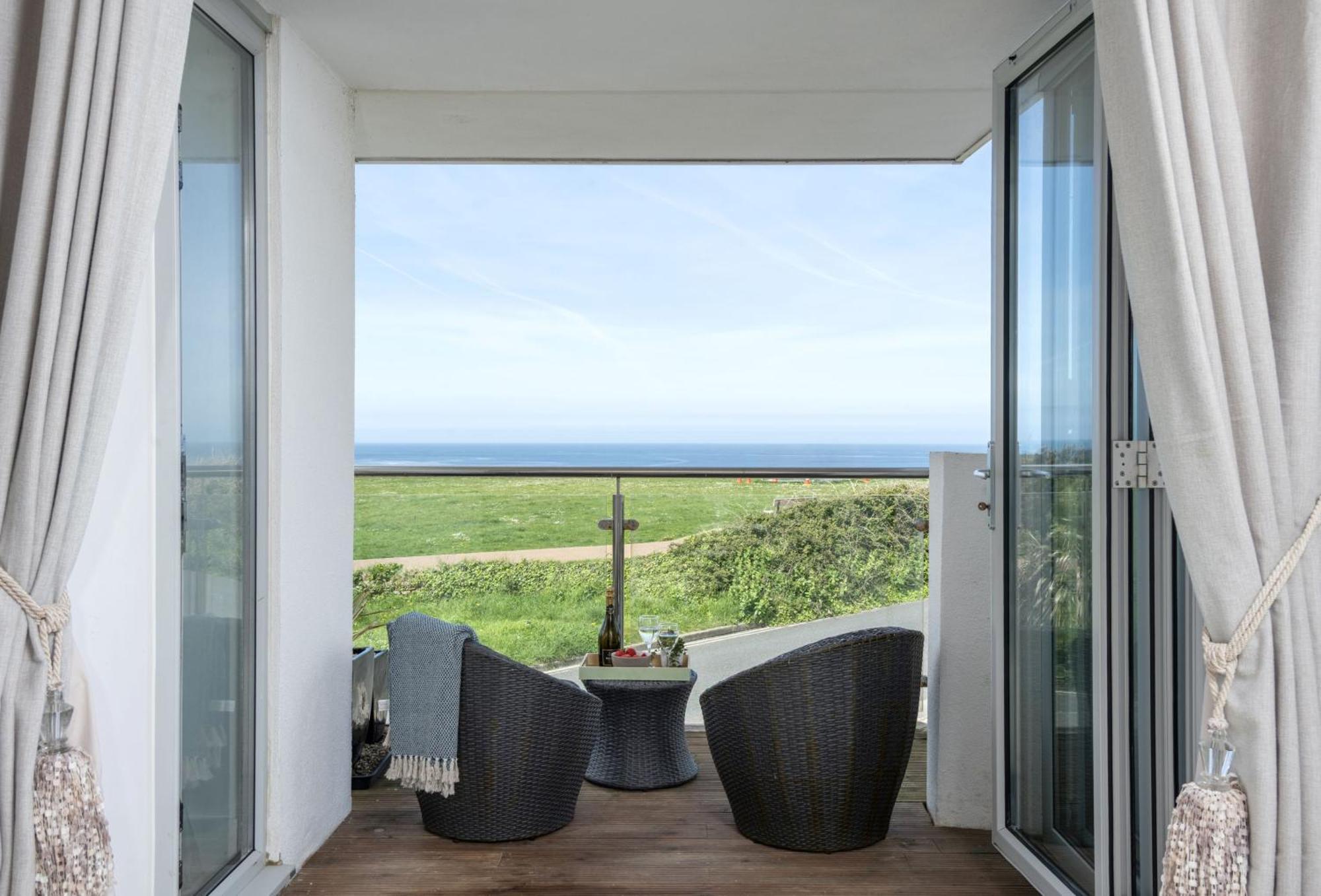 Villa Number 2 In Lusty Glaze, Newquay New Quay Exterior foto